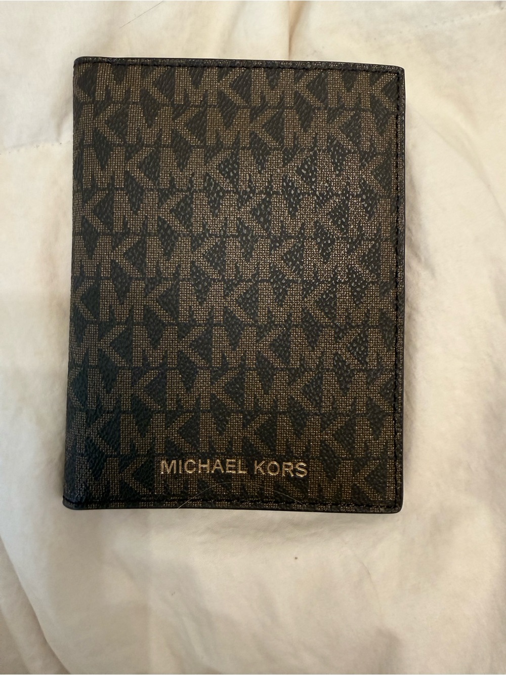 NEW Michael Kors Black & Brown MK Monogram Card & Passport Cover